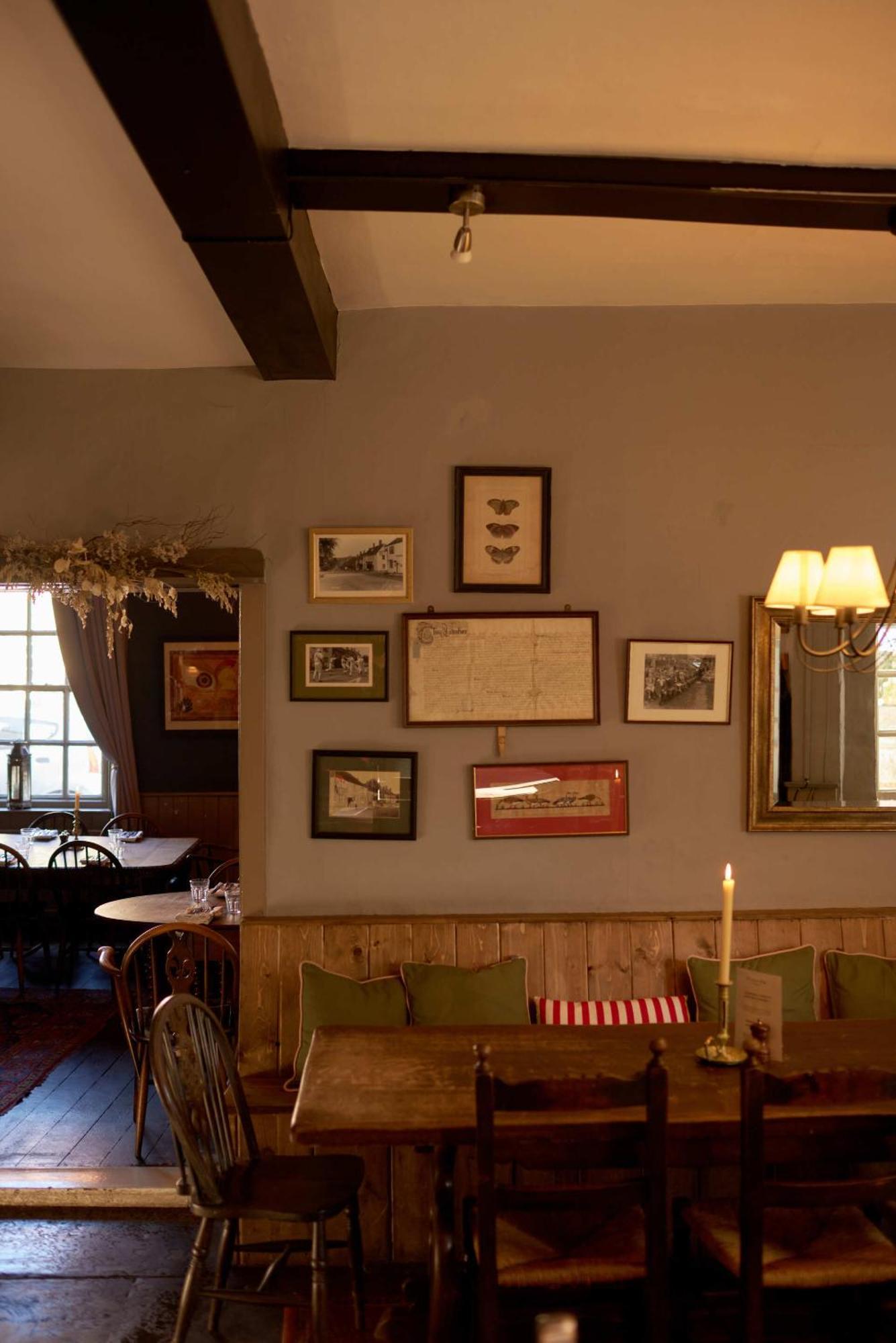 Отель The Grosvenor Arms Hindon Экстерьер фото