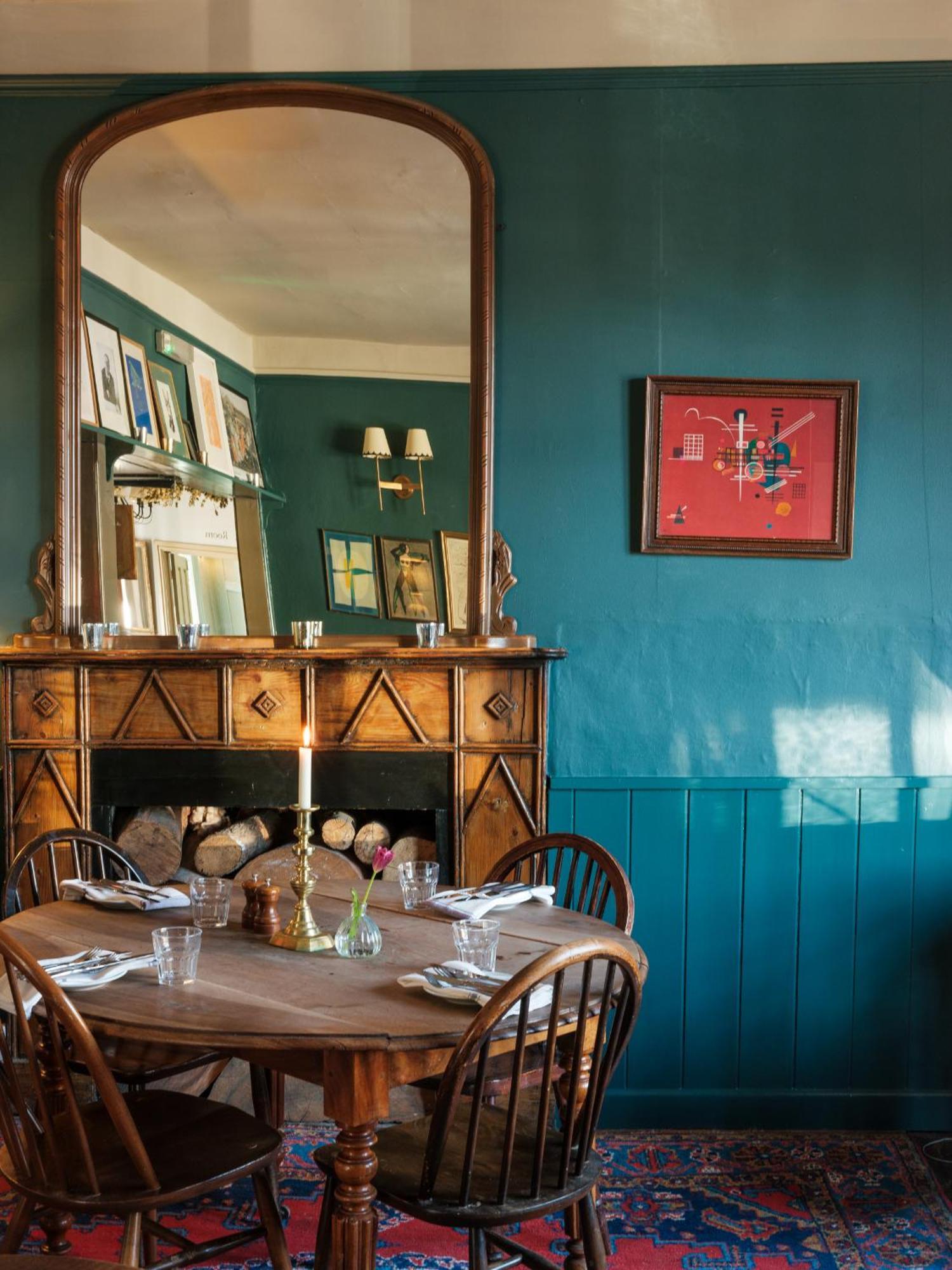 Отель The Grosvenor Arms Hindon Экстерьер фото